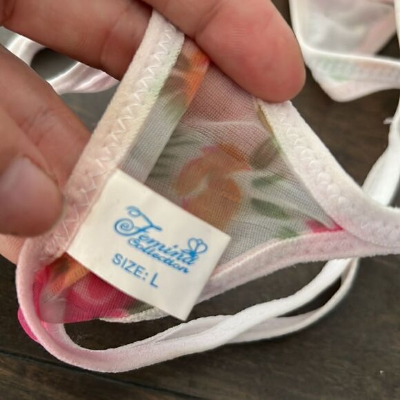 Floral embroidery double string thong Sz-Large - Picture 6 of 10